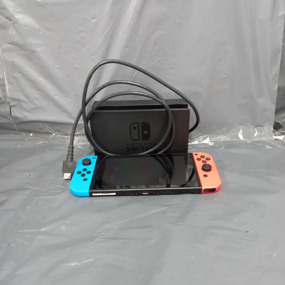 NINTENDO SWITCH MODEL HAC-001(-01)