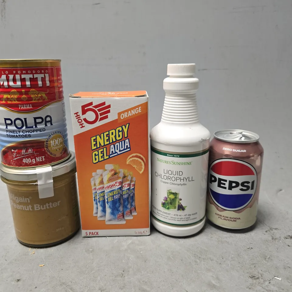 APPROXIMATELY 15 ASSORTED FOOD & DRINK ITEMS TO INCLUDE - ENERGY GEL AQUA  , PEANUT BUTTER , PEPSI CREAM SODA ETC
