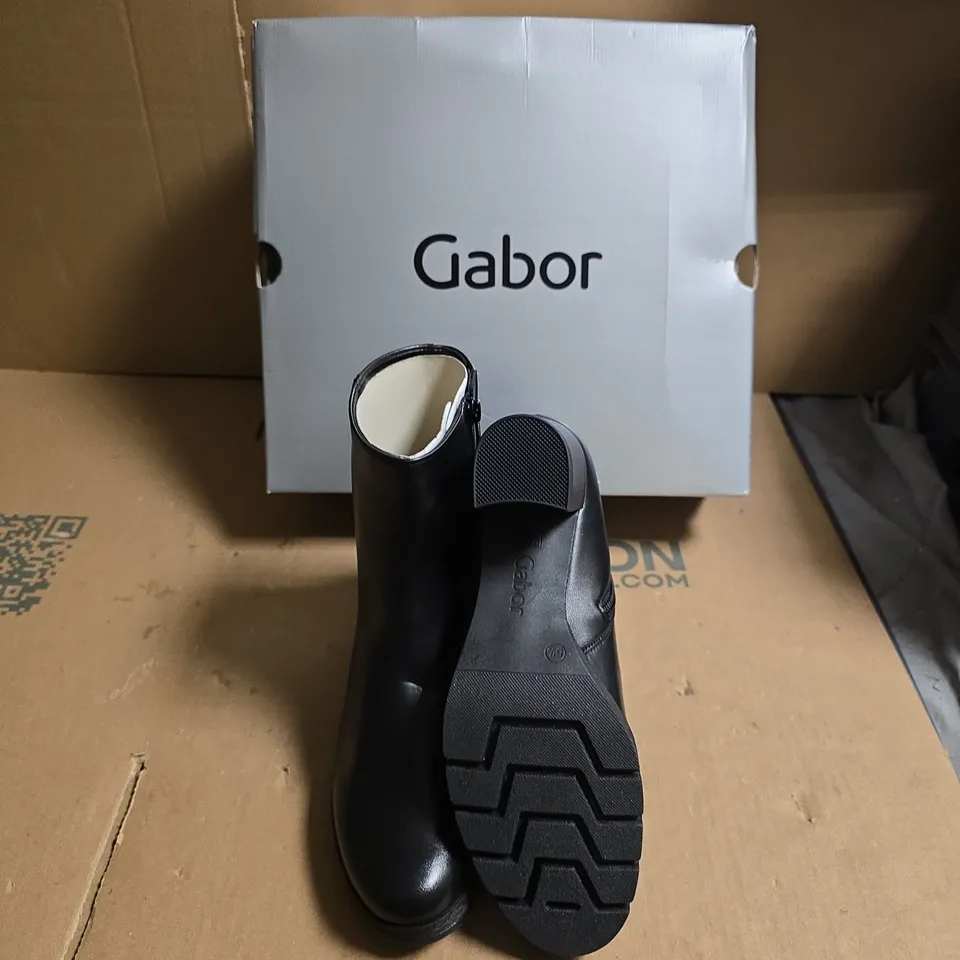 GABOR WOMEN'S BLACK LEATHER ANKLE BOOTS – ZIP SIDE, BLOCK HEEL - UK SIZE 5.5 