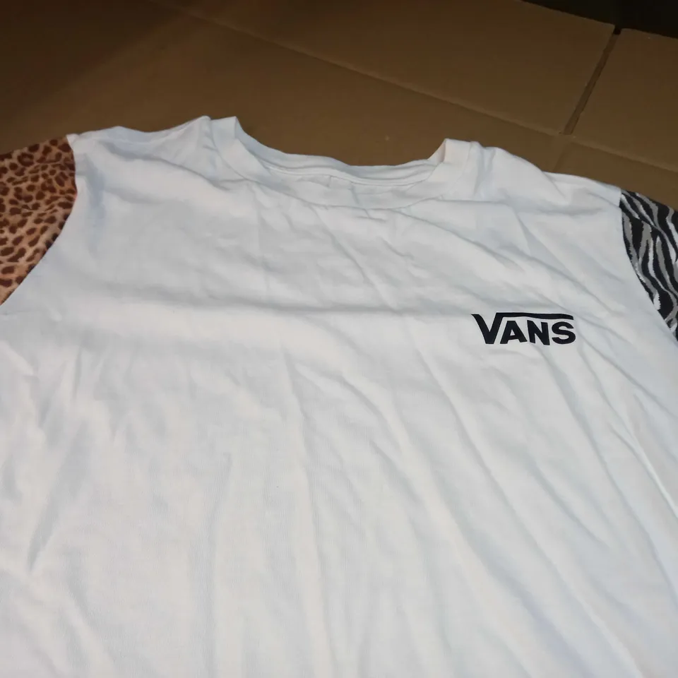 VANS WHITE/ANIMAL PRINT SLEEVE T-SHIRT - XLARGE