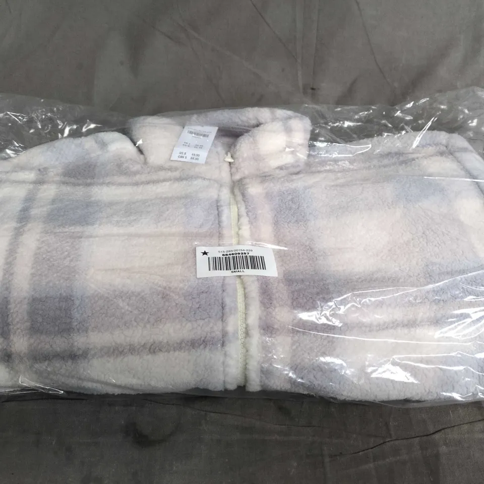 BAGGED HOLLISTER FLEECED JACKET - SIZE SMALL