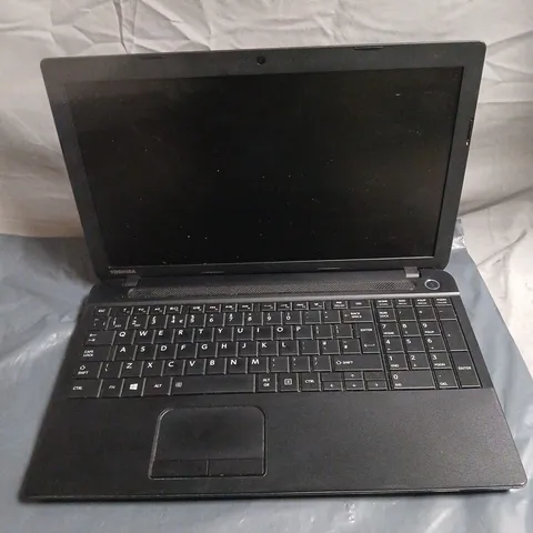 TOSHIBA SATELLITE PRO C50-A-1E2 LAPTOP