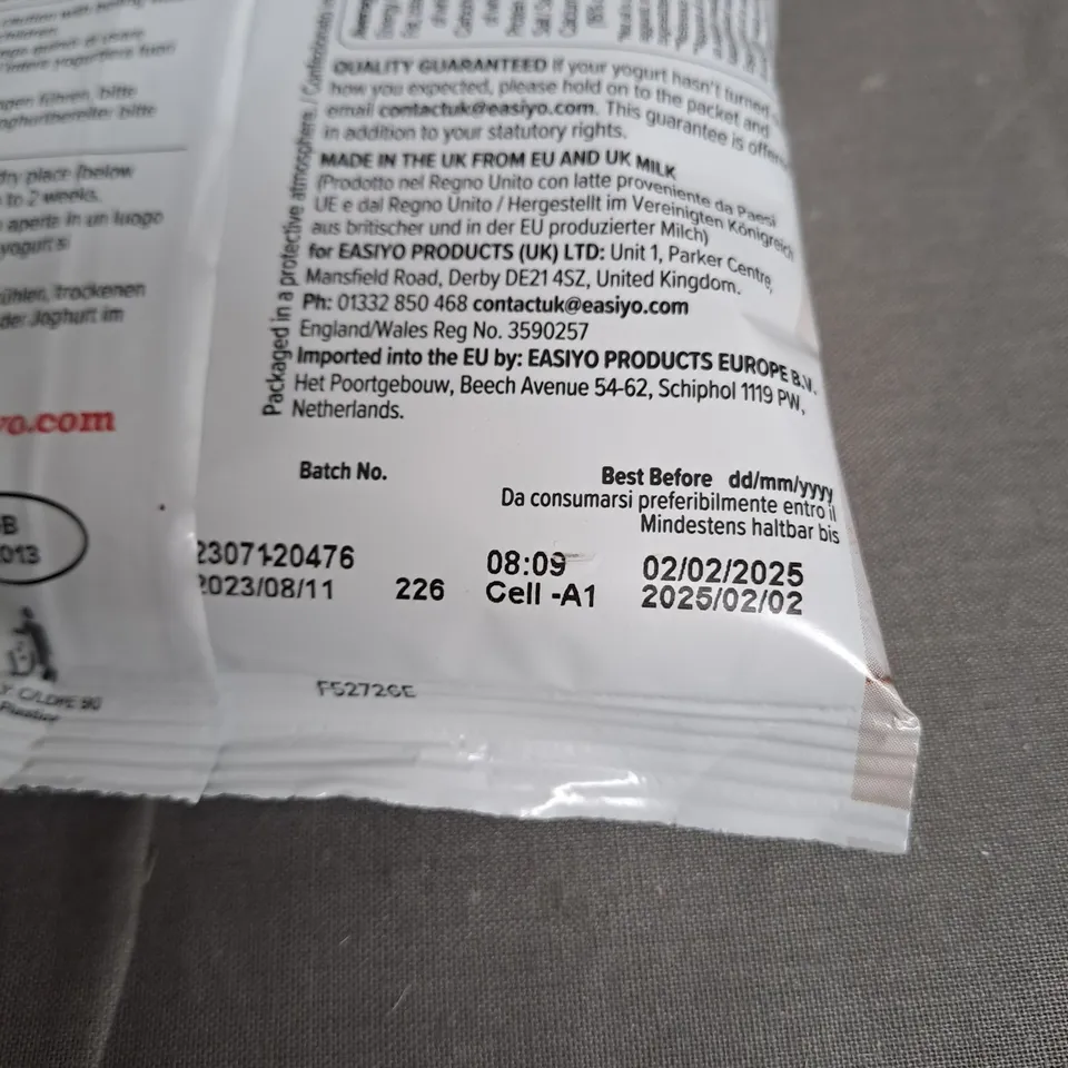 BOXED AND PACKAGED EASIYO GREEK STYLE YOGHURT POWDER - BLUEBERRY AND BLACKCURRANT , NATURAL AND RHUBARB 