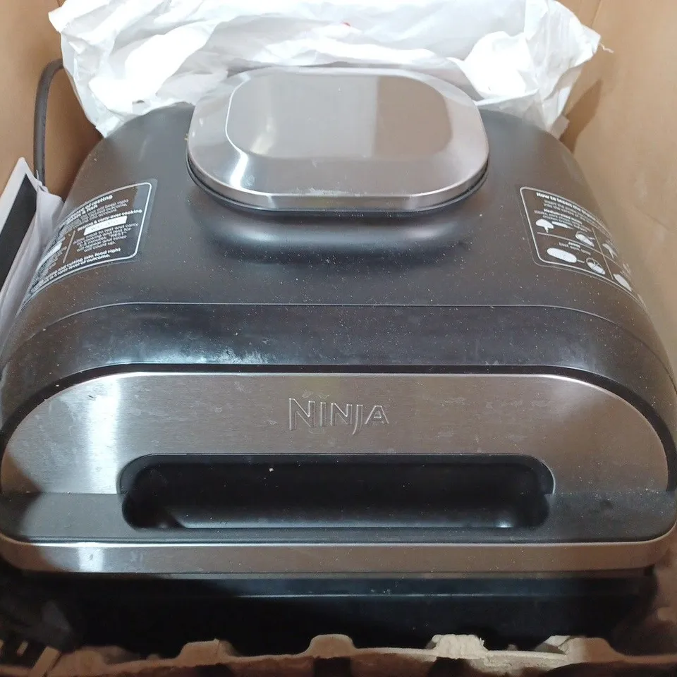 BOXED NINJA FOODI MAX HEATH GRILL & AIR FRYER