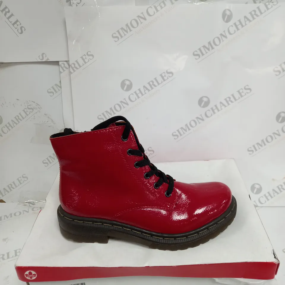 RIEKER LACE ANKLE BOOTS IN RED SIZE 6.5