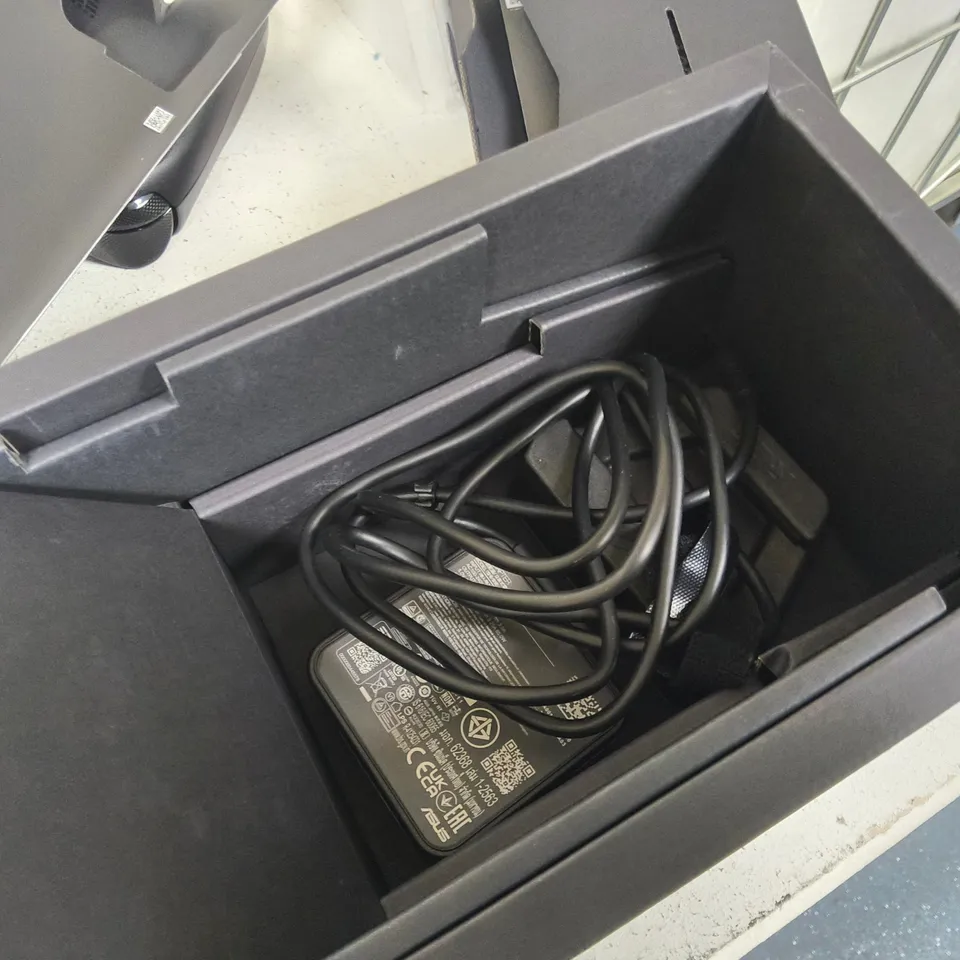 BOXED ROG BOX ALLY X HANDHELD GAMING CONSOLE IN BLACK - RC73XA