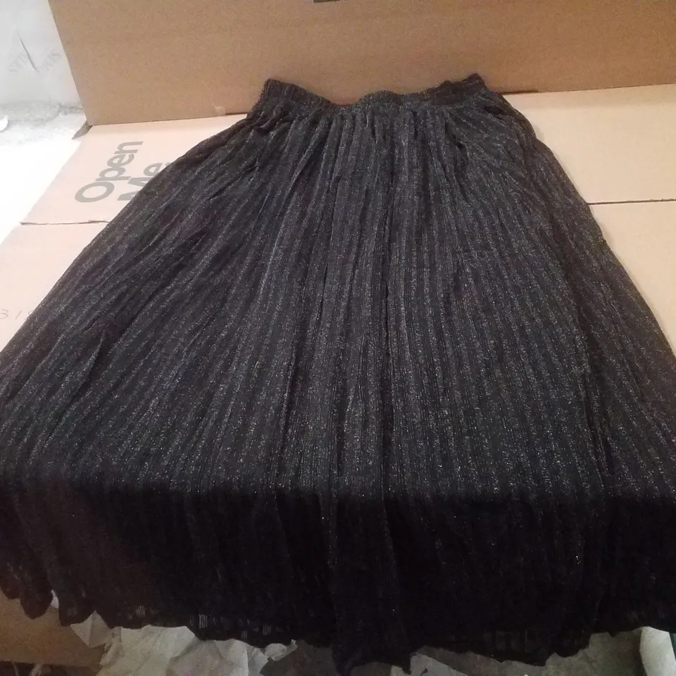 BOX CONTAINING APPROXIMATELY 14 BRAND NEW JD WILLIAMS BLACK GLITTER MAXI SKIRT - SIZE 14