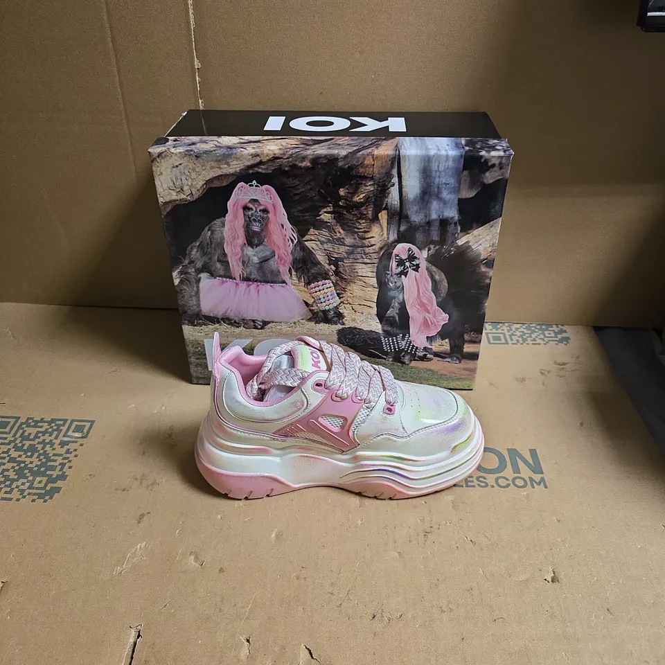 KOI KALEIDOSCOPE PLATFORM TRAINERS - RAINBOW - UK SIZE 3 