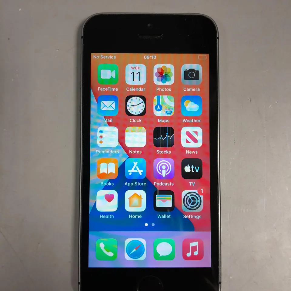 APPLE IPHONE 5 SE SMARTPHONE 