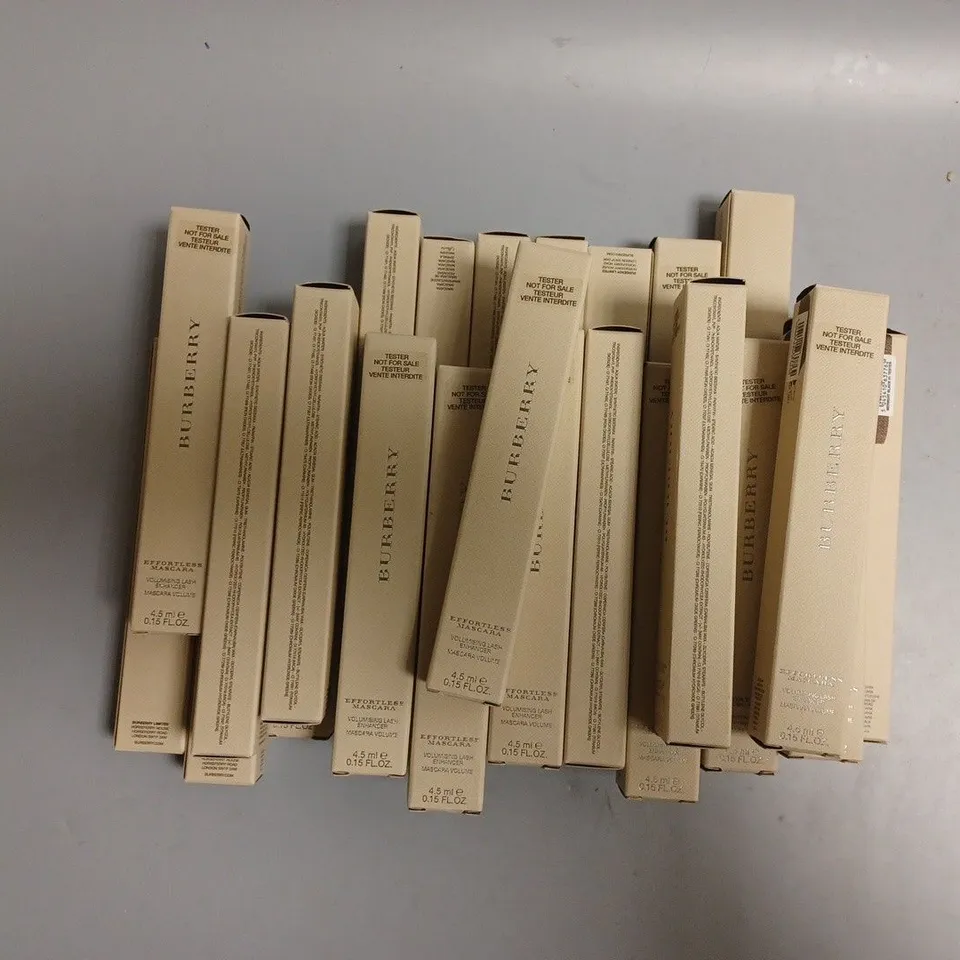 APPROXIMATELY 25 BOXED BURBERRY EFFORTLESS MASCARA 4.5ML IN MIDNIGHT BLACK 