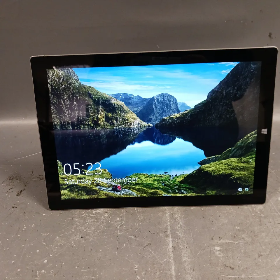 MICROSOFT SURFACE PRO 3 SILVER