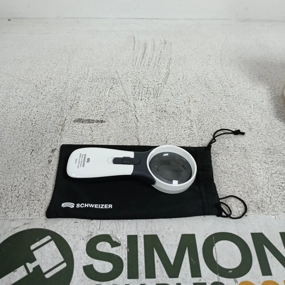 SCHWEIZER ERGO-LUX MP MOBIL MAGNIFIER WITH LIGHT – BATTERIES INCLUDED