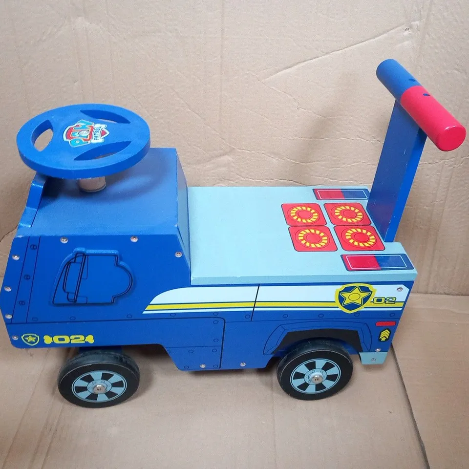 PAW PATROL CHASE WOODEN RIDE ON TRUCK