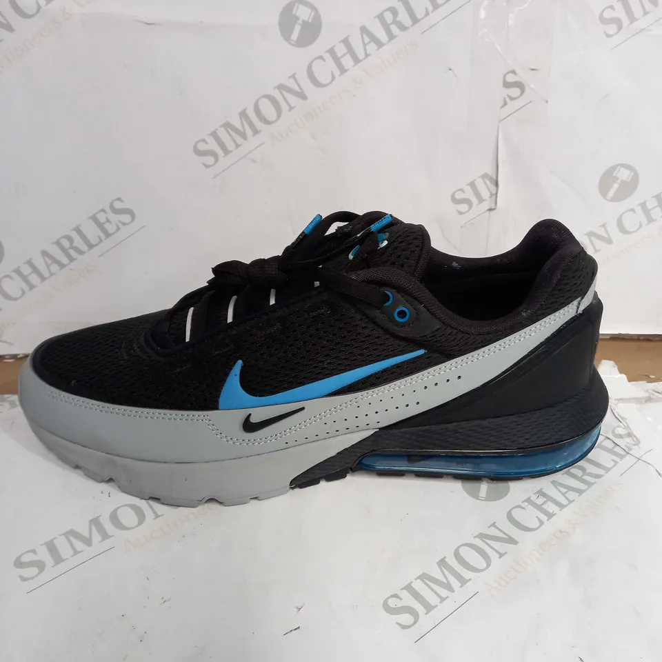 NIKE AIR MAX PULSE MEN'S TRAINERS, BLACK/BLUE - SIZE 10