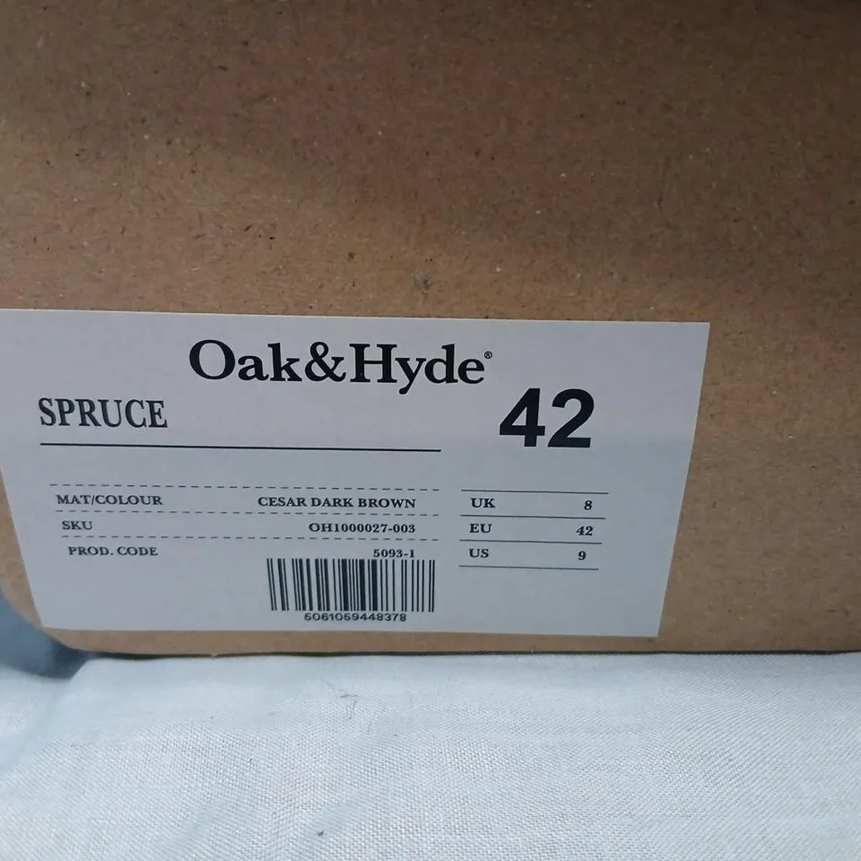 OAK & HYDE SPRUCE BROWN LEATHER BOOTS – UK 8 (EU 42)