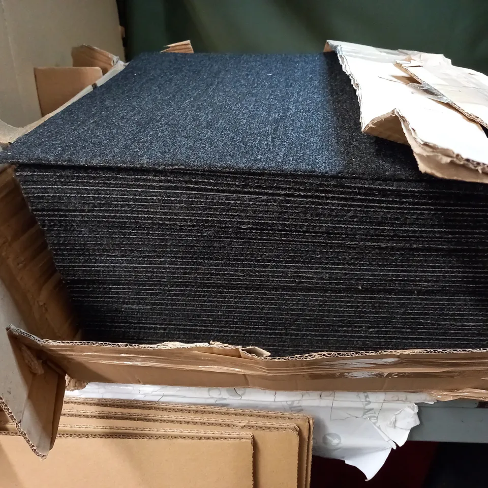 BOX OF APPROXIMATELY 36 SQUARE TILE CARPETS - BLACK - COLLECTION ONLY