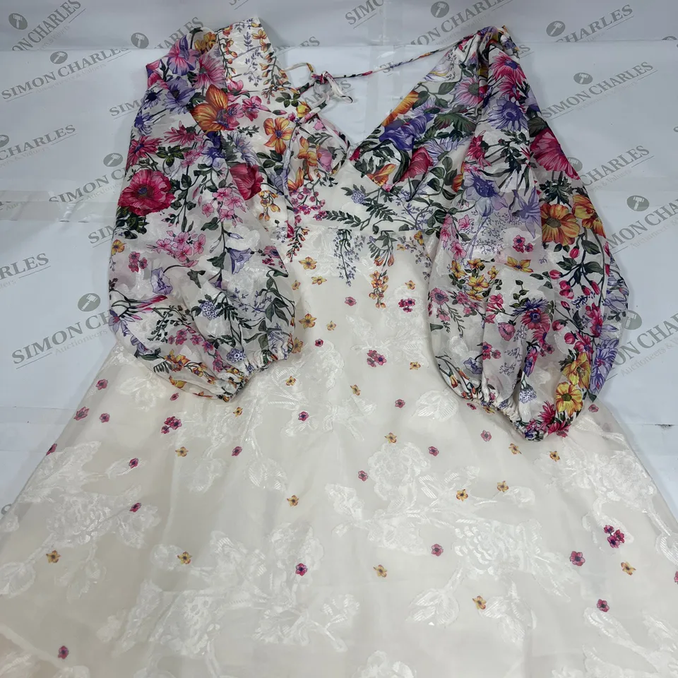 OASIS FLORAL PRINT DRESS IN PINK AND WHITE SIZE 10