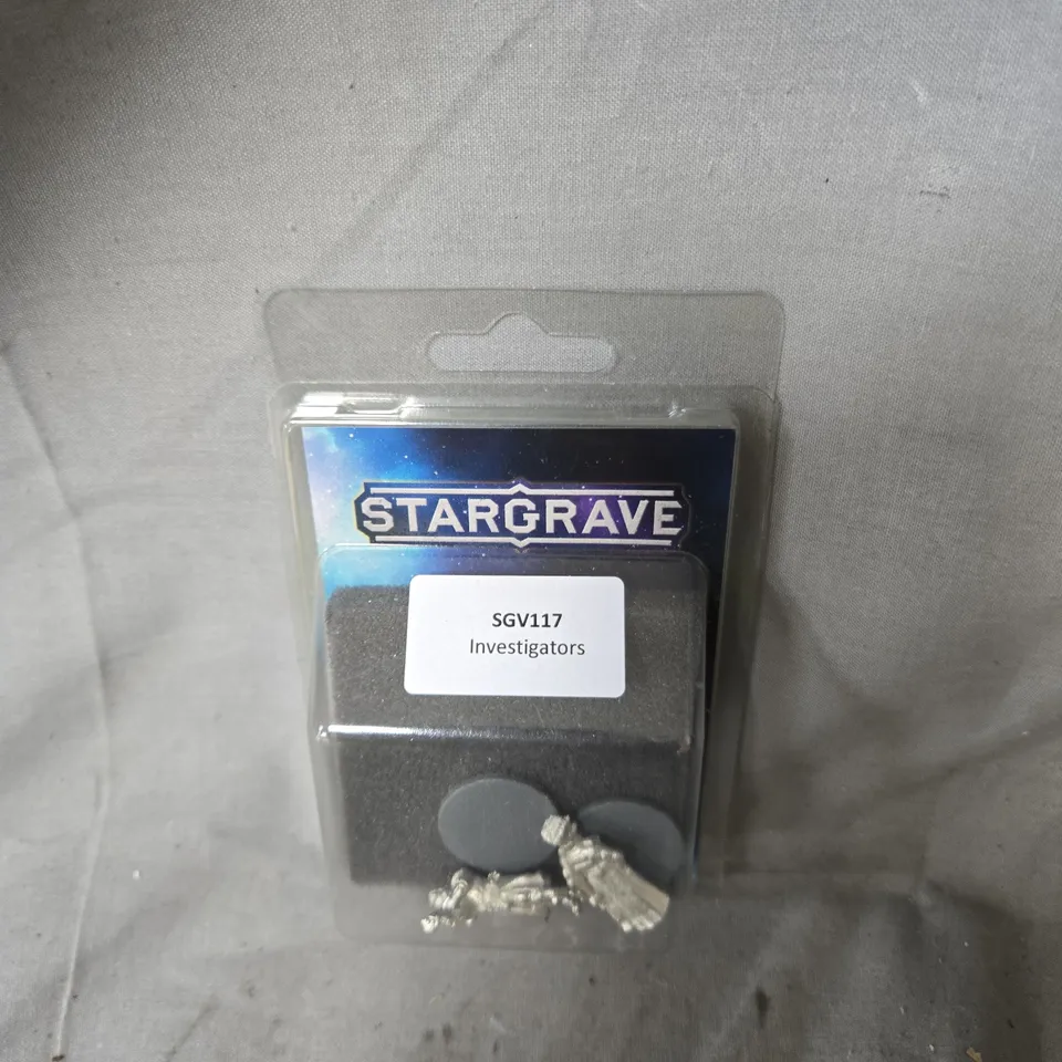 STARGRAVE MINIATURES ASSORTMENT: CYBORGS (SGV103), ROBOTICS EXPERTS 2 (SGV110) & INVESTIGATORS (SGV117) 