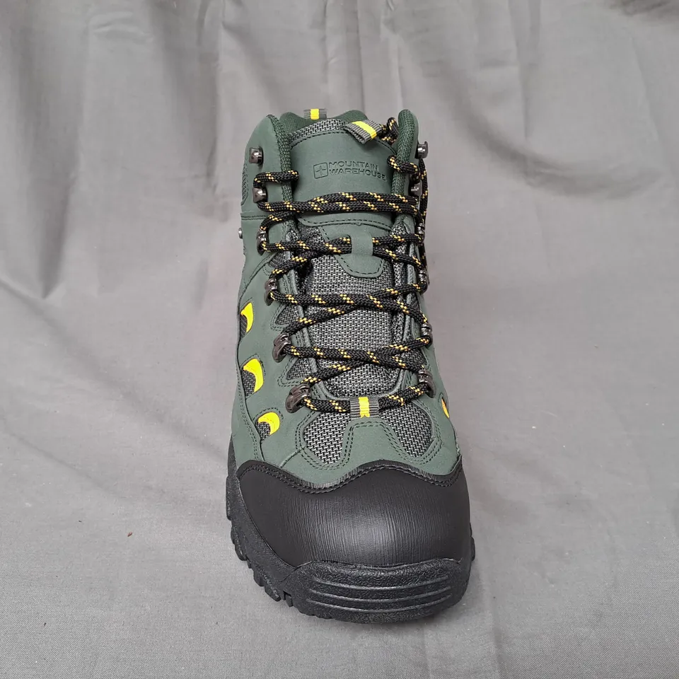 BOXED PAIR OF MOUNTAIN WAREHOUSE ADVENTURER WATERPROOF HIKING BOOTS IN GREEN UK SIZE 11