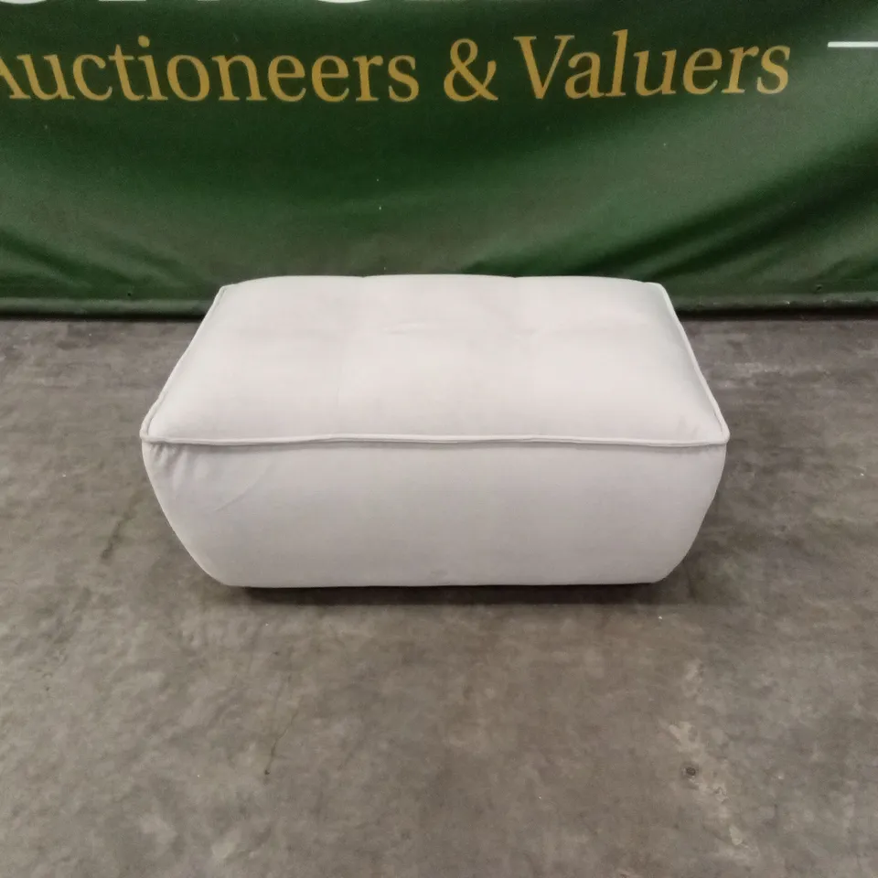 QUALITY DESIGNER ITALIAN MADE SEVILLE RECTANGULAR VELVET FOOTSTOOL