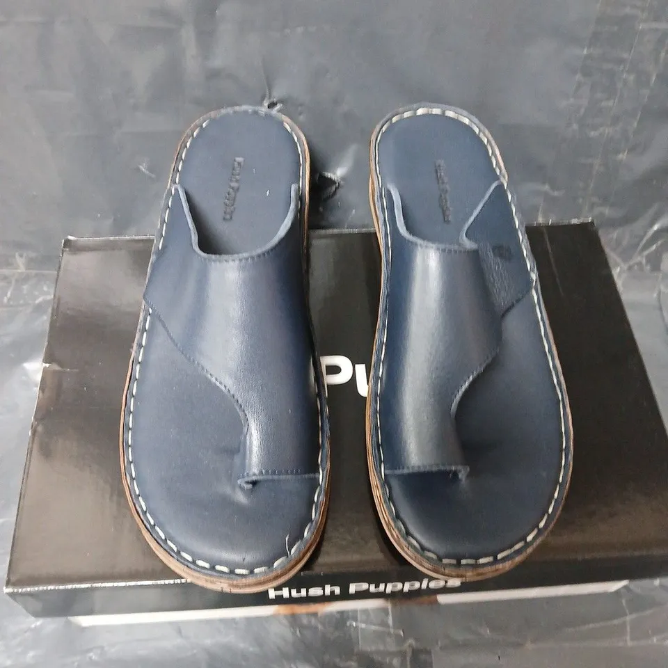 HUSH PUPPIES ELISSA TOE-POST SANDALS – NAVY, WOMEN'S UK7 (US9, EU40)