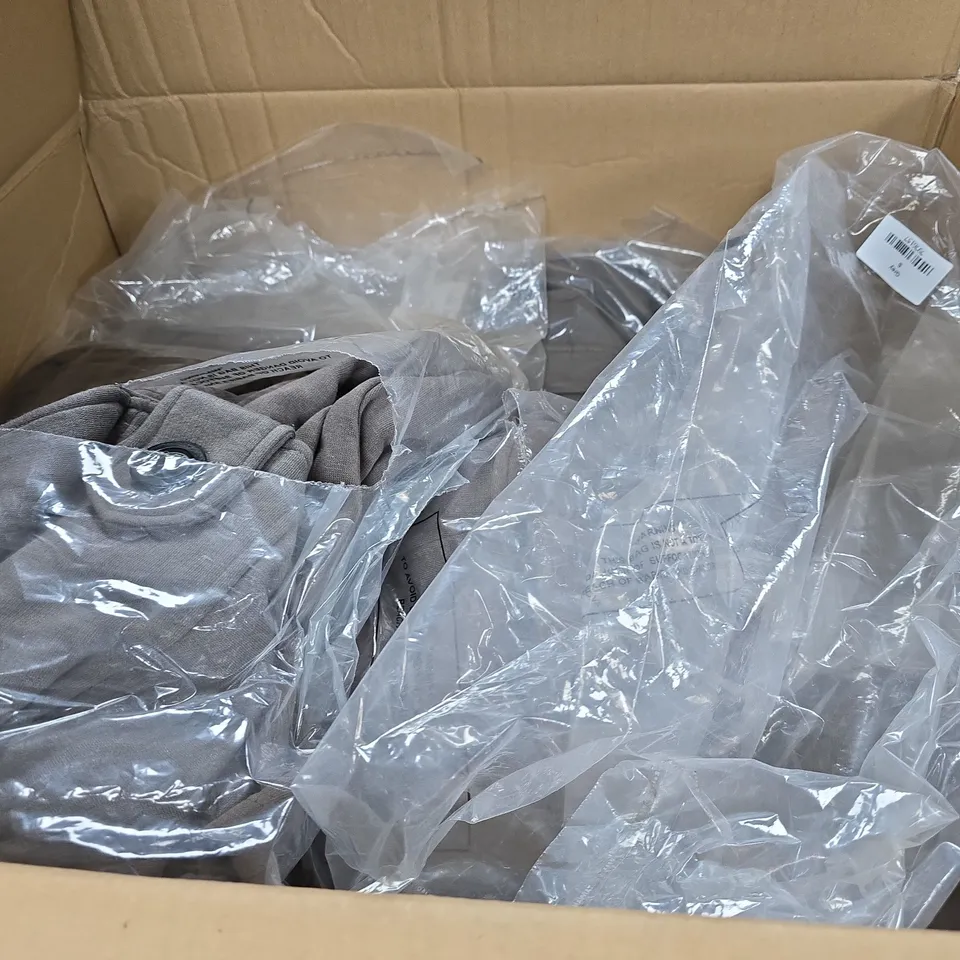 BOX OF APPROXIMATELY 10 ASSORTED UNBRANDED LARGE BUTTON GREY JACKETS - SIZE SMALL