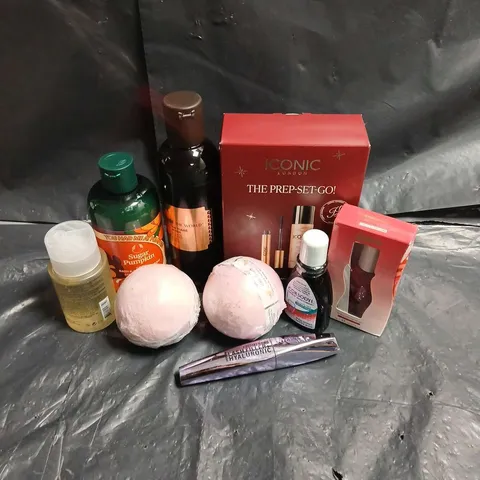 APPROXIMATEY 20 ASSORTED HEALTH AND BEAUTY PRODUCTS TO INCLUDE - GISOU HONEY INFUSED LIP OIL - OUAI FINE HAIR SHAMPOO - BATH BOMB - ETC