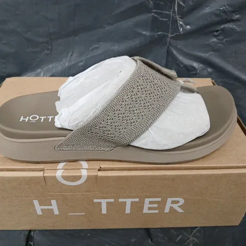 BOXED PAIR OF HOTTER KELLY SHOES - UK SIZE 5