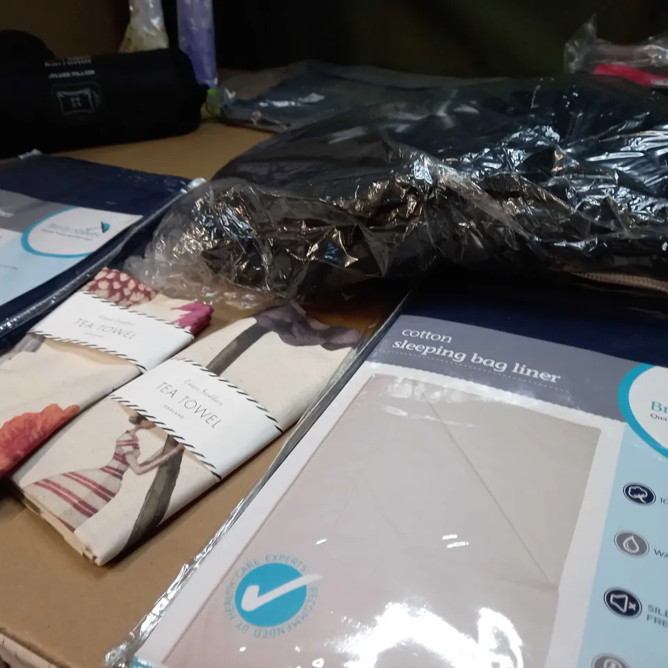 LARGE BOX OF APPROXIMATELY 20 ASSORTED HOUSEHOLD ITEMS TO INCLUDE: SLEEPING BAG LINERS, KARRIMOR CAMPING PILLOW, WEED MEMBRANE