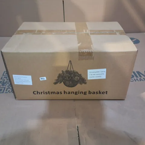 BOXED CHRISTMAS HANGING BASKET