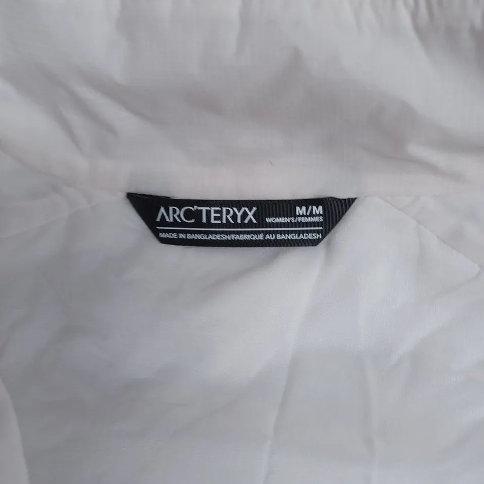 ARC'TERYX WOMEN'S WHITE SHELL JACKET – MEDIUM (M/M)
