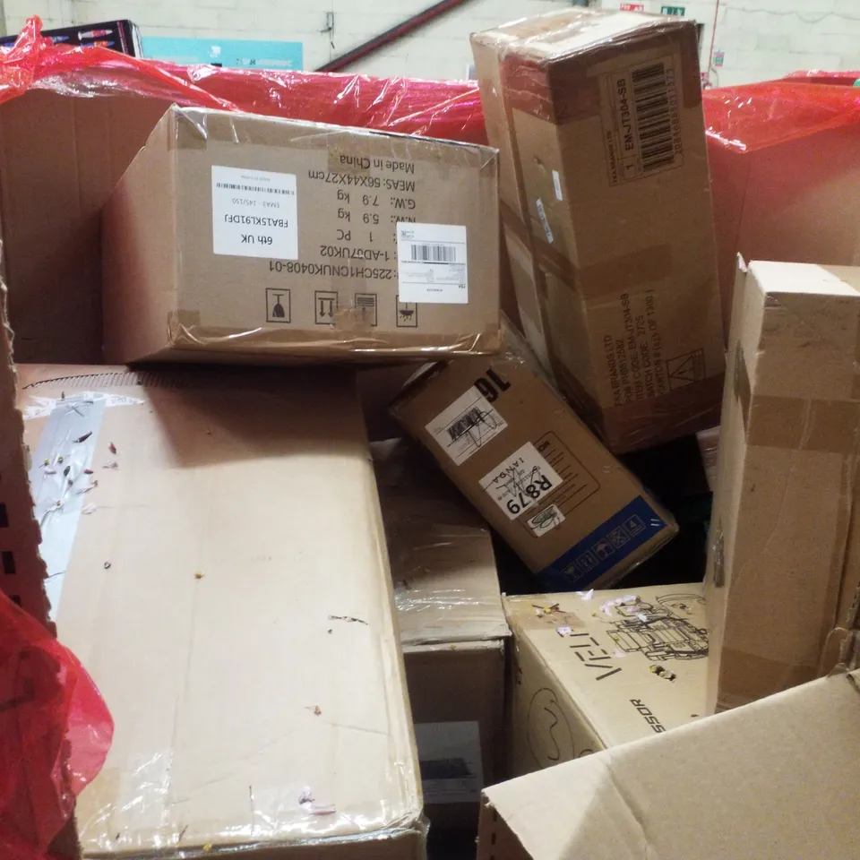 PALLET CONTAINING ASSORTED PRODUCTS INCLUDING HOLLYWOOD MAKEUP MIRROR, PAPER SHREDDER & AIR COMPRESSOR