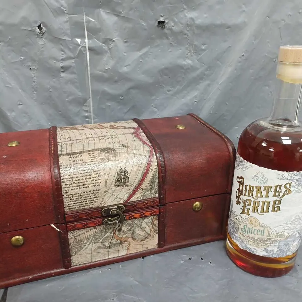 PIRATE GROG SPICED RUM 0.70L WITH TREASURE CHEST - COLLECTION ONLY