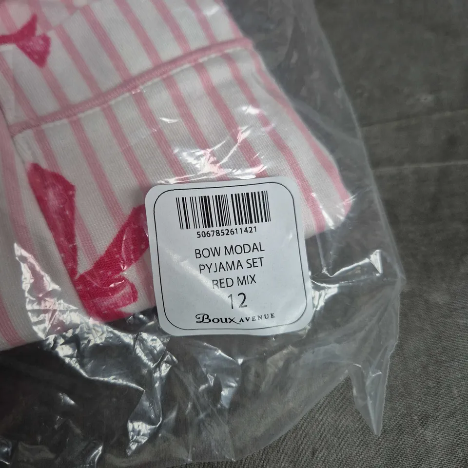 BAGGED BOW AVENUE WOMEN’S MODAL PYJAMA SET – PINK & WHITE STRIPES WITH BOW MOTIFS, UK 12