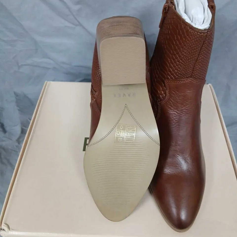 RAVEL DOREY TAN LEATHER ANKLE BOOTS – WOMEN'S UK 6 (EU 39)