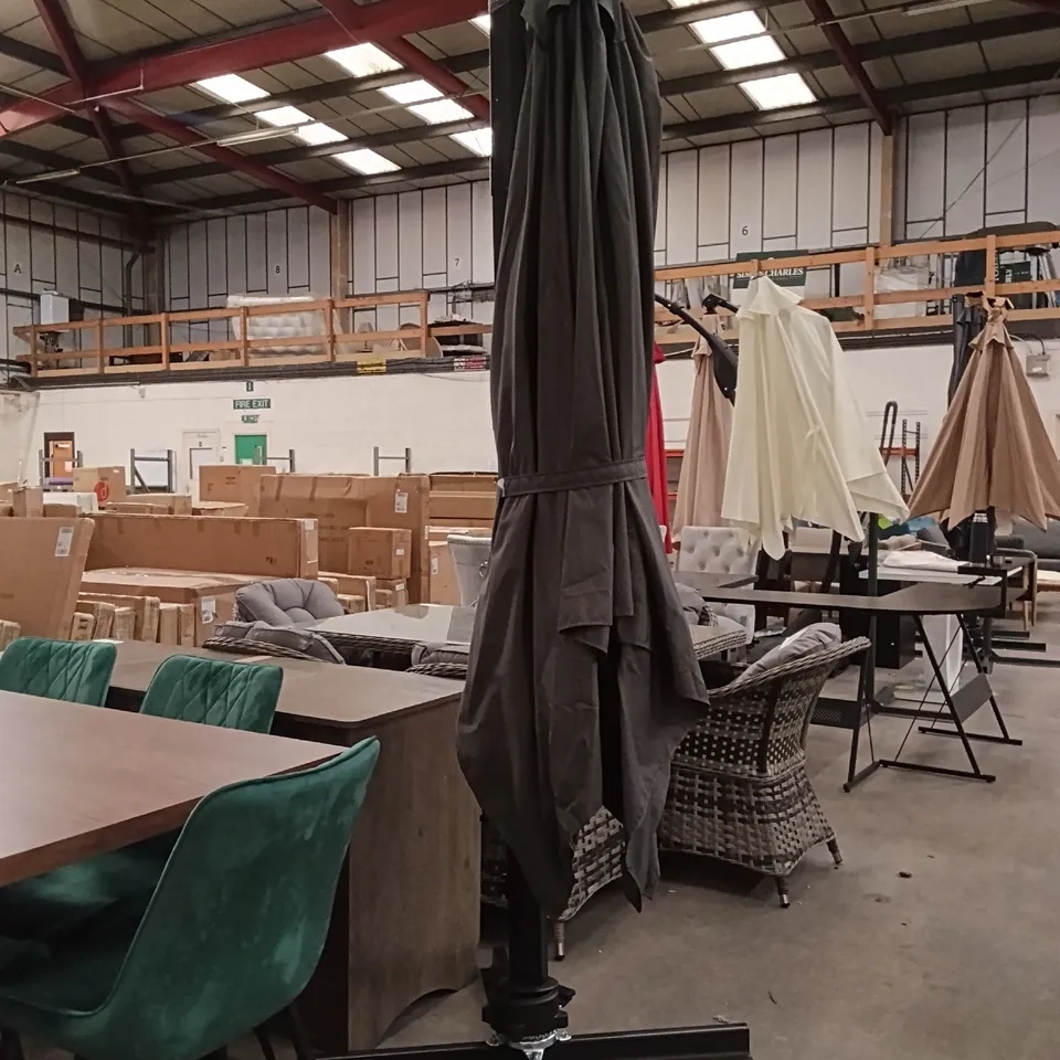 CANTILEVER GARDEN PARASOL WITH ALUMINIUM POLE 4x3m - BLACK