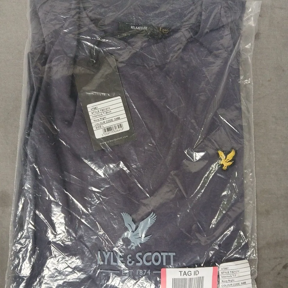 LYLE & SCOTT RELAXED FIT INTERLOCK T-SHIRT IN NAVY NIGHT SIZE LARGE
