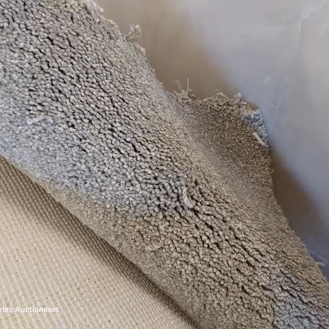 ROLL OF QUALITY FIRST IMPRESSIONS WELL DRESSED CARPET APPROXIMATELY 4M Γ 2.5M