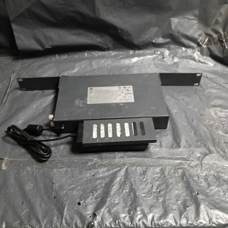 HP 19562A ETHERNET SWITCH (PROCURVE) – 1U RACK-MOUNT