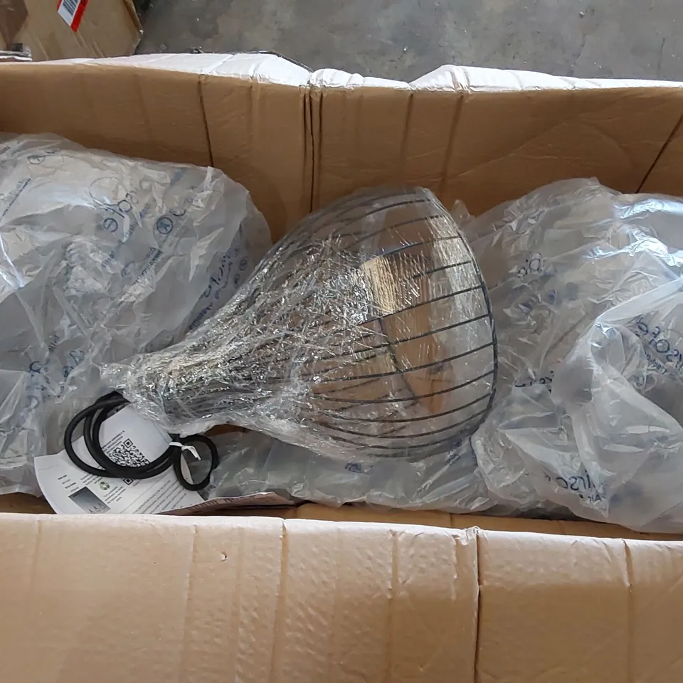 BOXED 3-LIGHT PENDANT CHANDELIER (1 BOX)
