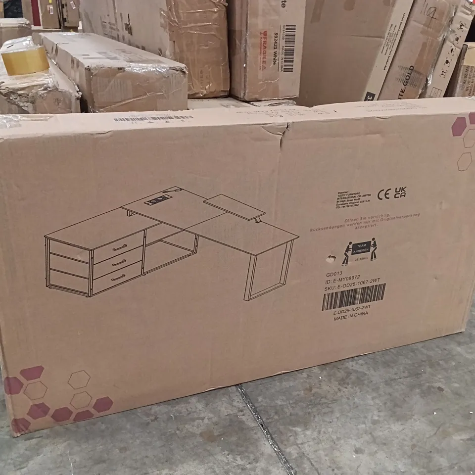 BOXED DESK - WHITE (1 BOX)