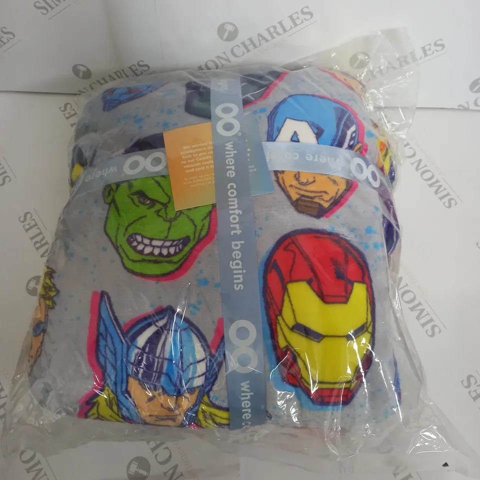 OODIE OVERSIZED WEARABLE COMIC BLANKET - SIZE NOT SPECIFIED 