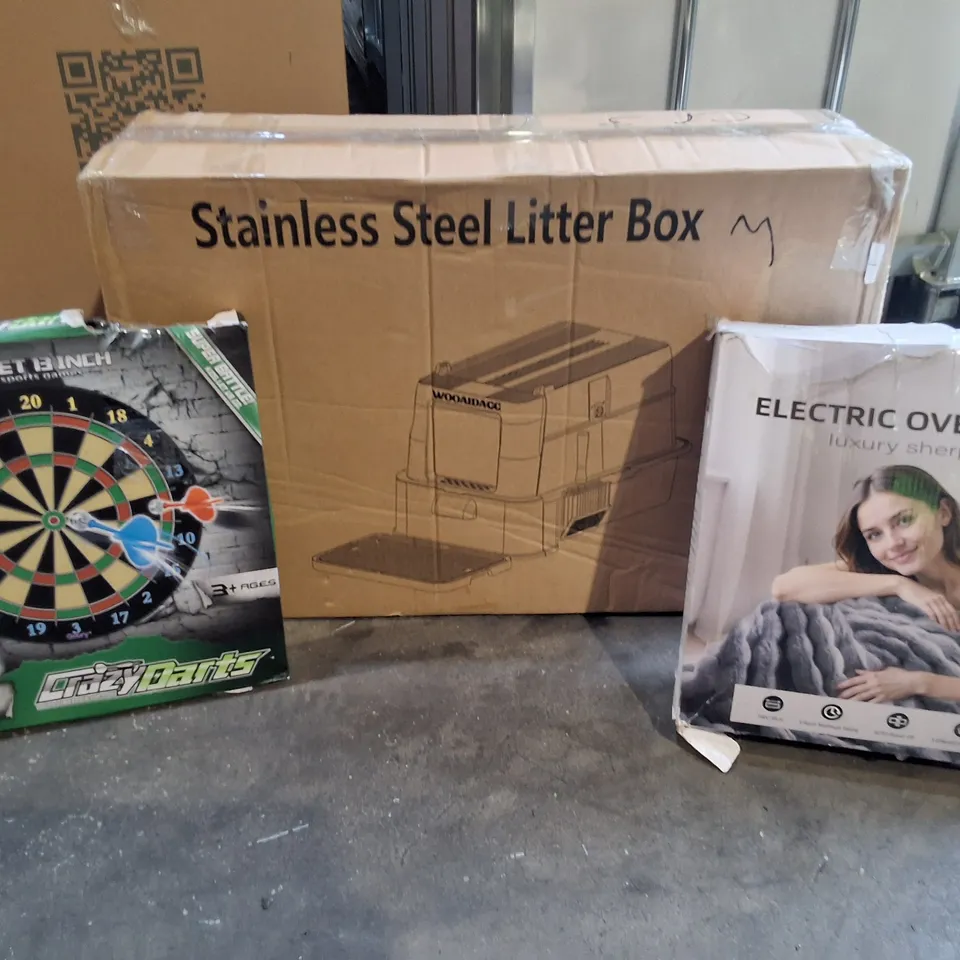 PALLET OF ASSORTED HOUSEHOLD ITEMS TO INCLUDE STAINLESS STEEL CAT LITTER BOX,MULTIPLE TOILET SEATS AND JIGSAW MATT