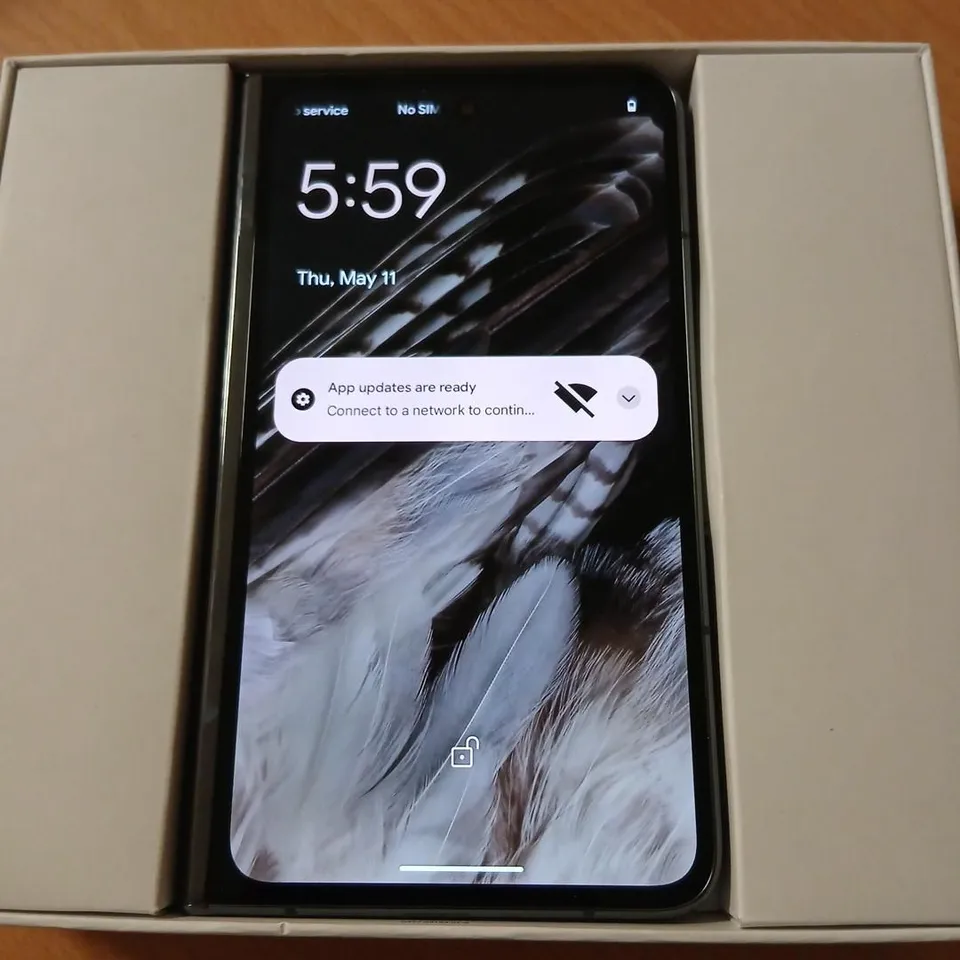 GOOGLE PIXEL FOLD – BLACK (BOXED)