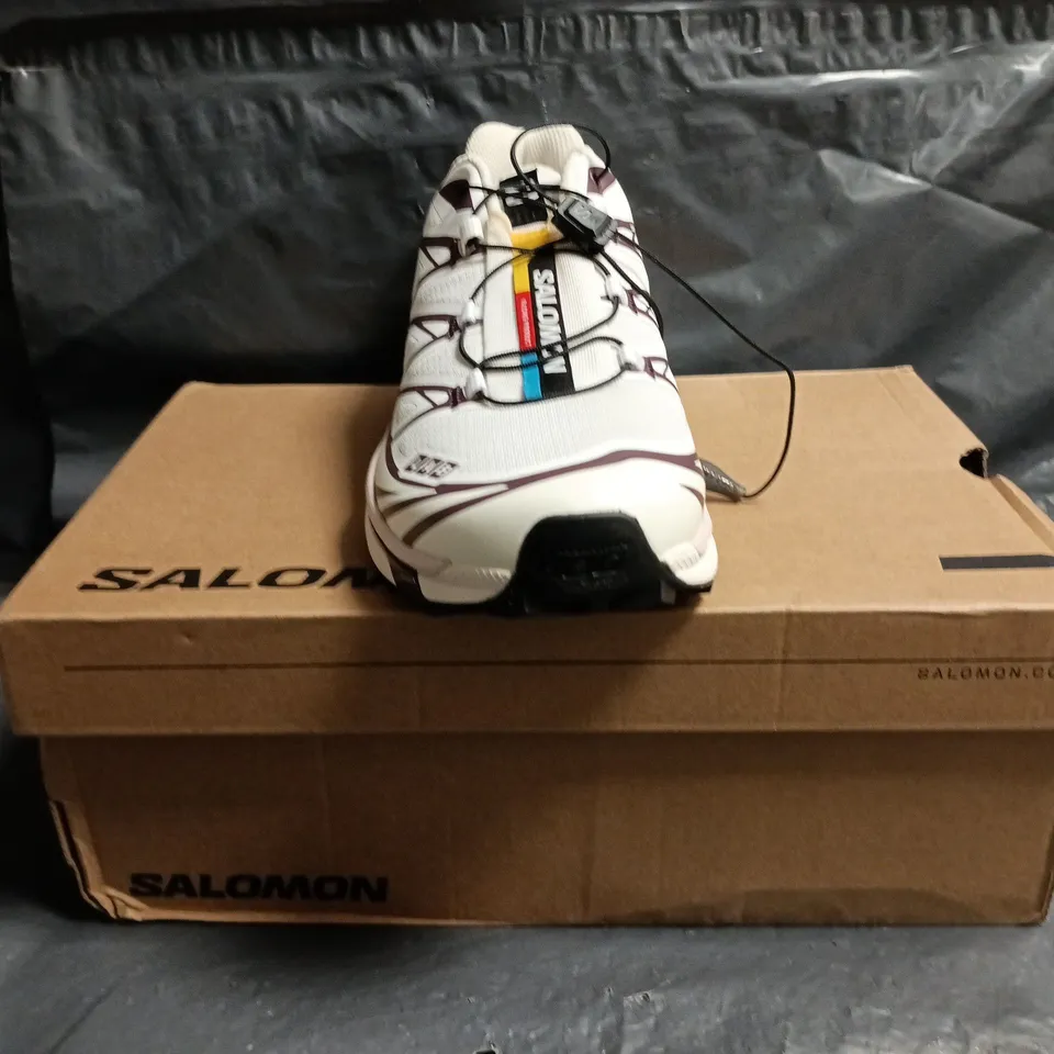 BOXED PAIR OF SALOMON XT-6 TRAINERS IN WHITE/VANILLA ICE/PLUM SIZE UK 6.5