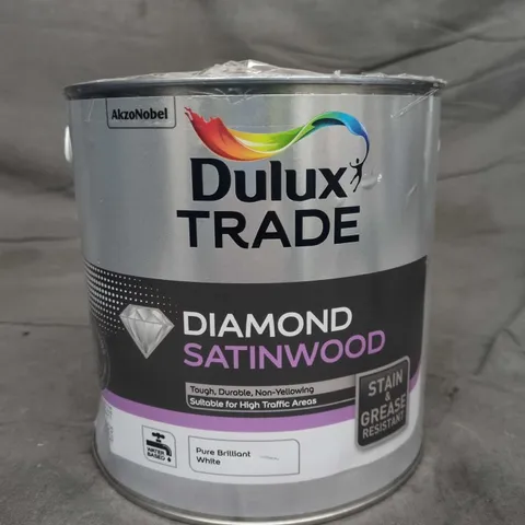 DULUX TRADE DIAMOND SATINWOOD – PURE BRILLIANT WHITE-2.5L