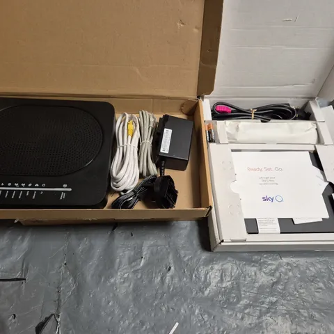 SIX ASSORTED ELECTRICAL PRODUCTS TO INCLUDE; ZYXEL ETHERNET IAD DUAL BAND WIRELESS AX1800 GIGABIT ETHERNET, SKY Q MINI AND SAMSUNG PHONE PART