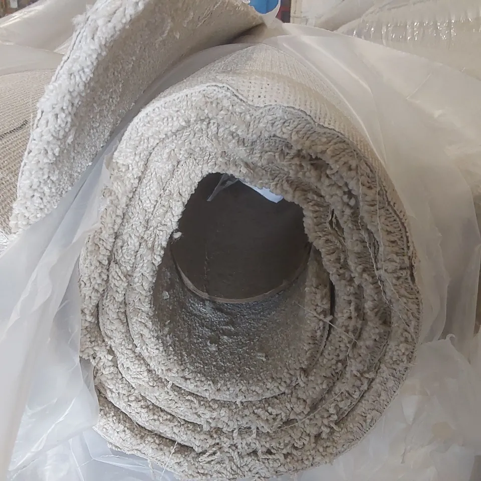 ROLL OF QUALITY FIRST IMPRESSIONS PATIENT CARPET - APPROXIMATELY 2 x 4m