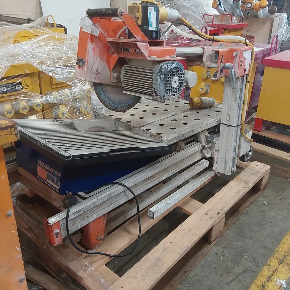 NORTON CLIPPER TILE SAW