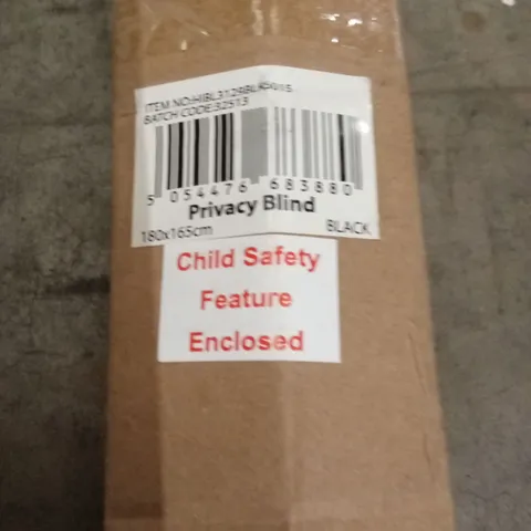 BOXED PRIVACY BLIND 180 x 165cm - BLACK